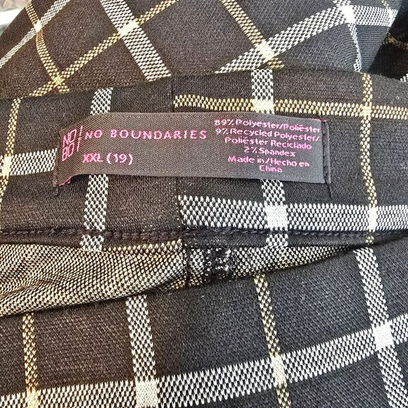Black & White Plaid Stretch Pants Size XXL (19) Juniors With Back Pockets JJ3847 - Picture 6 of 7